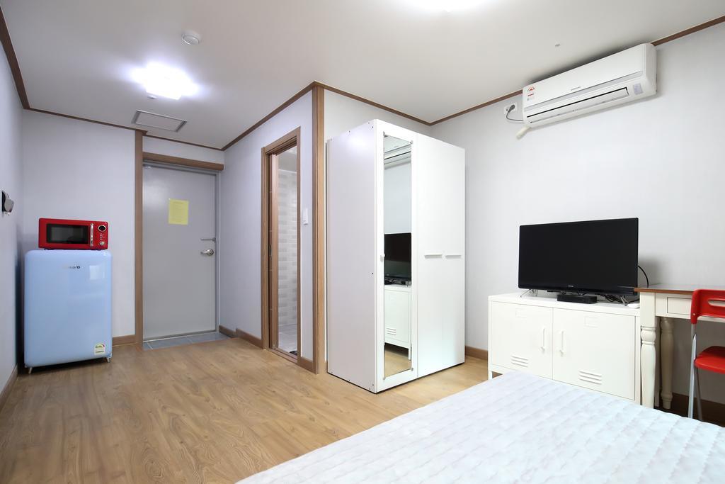 Sb House Hotel Сувон Екстериор снимка