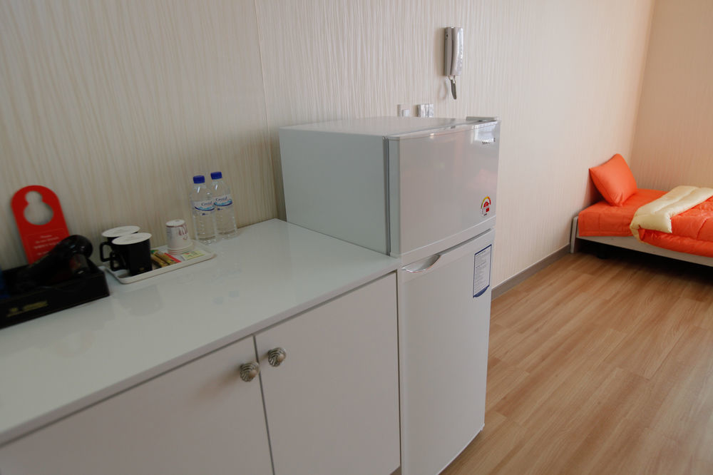 Sb House Hotel Сувон Екстериор снимка